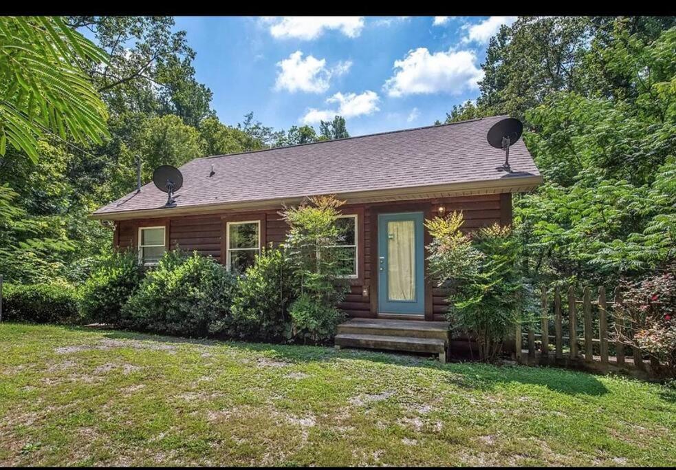 Smokey Mountain Retreat, Hot Tub, Game Room, Sleeps 8! Gatlinburg Exterior foto